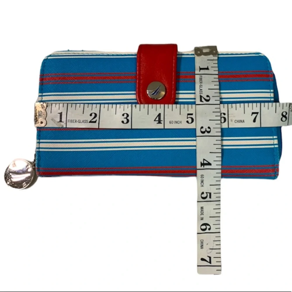 NAUTICA RFID PROTECTION Red White Blue Striped Zip Wallet colorful retro